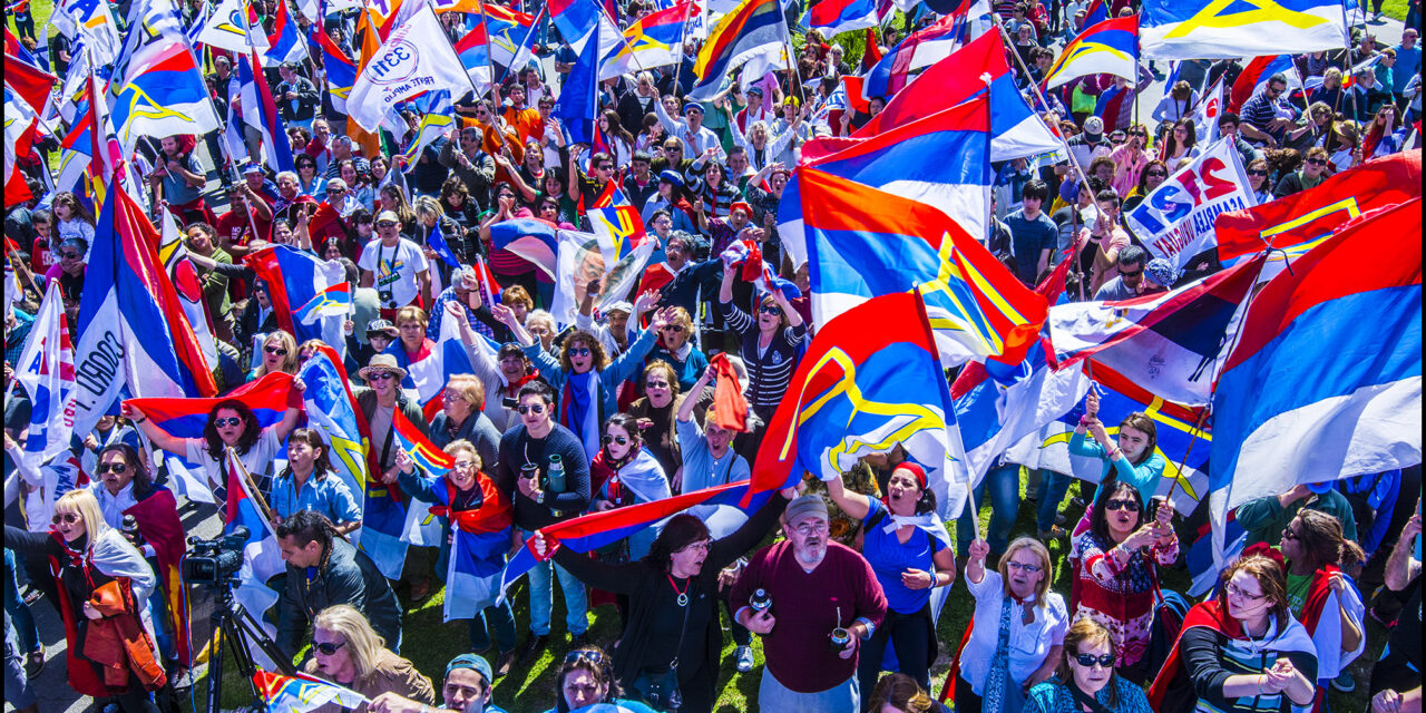 Victoire du Frente Amplio à la présidentielle en Uruguay